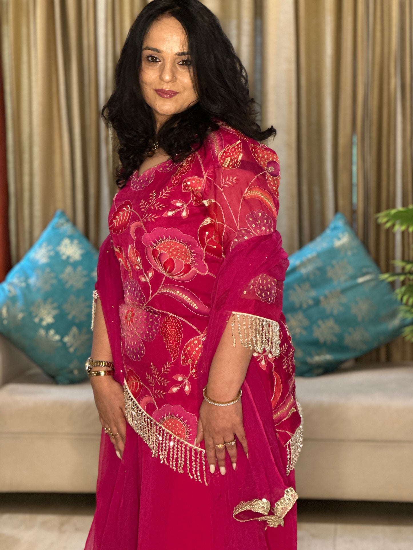Gulabi Noor