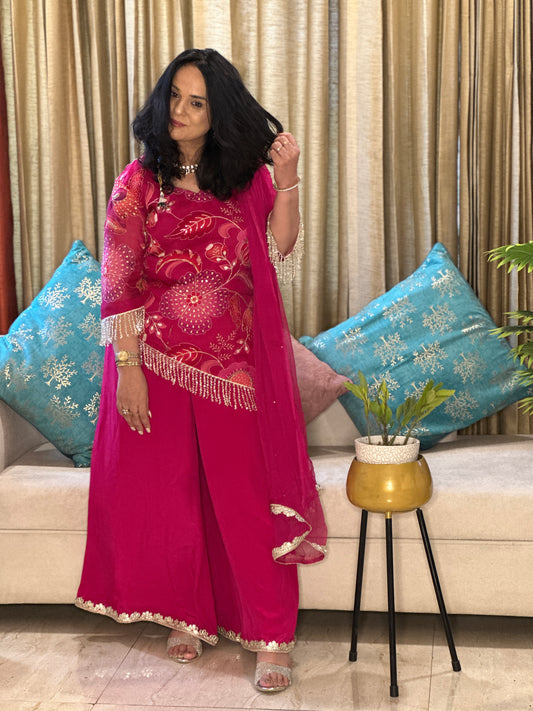 Gulabi Noor